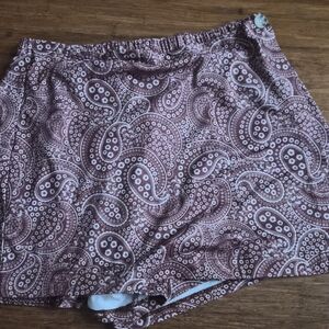 Wallflower Burgundy Paisley Skort